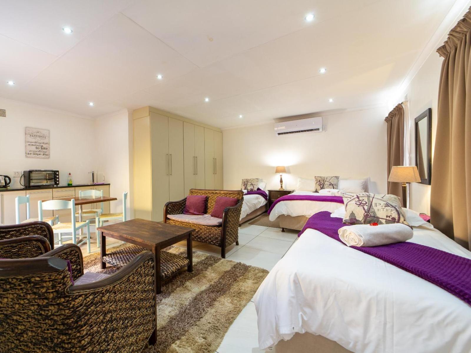 Sunriver Kalahari Lodge Riverside Stay In Upington Bilik gambar